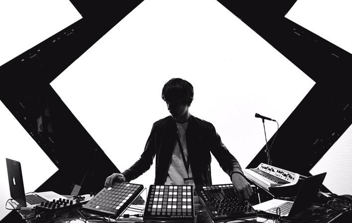 Madeon-InfiniteInterview-6 (1).jpg