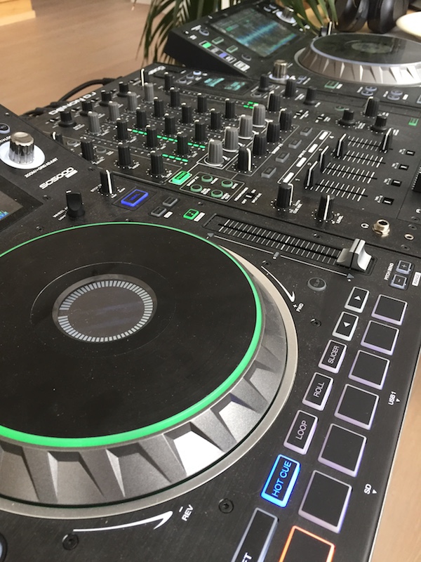 Sync to Denon DJ Players Resolume